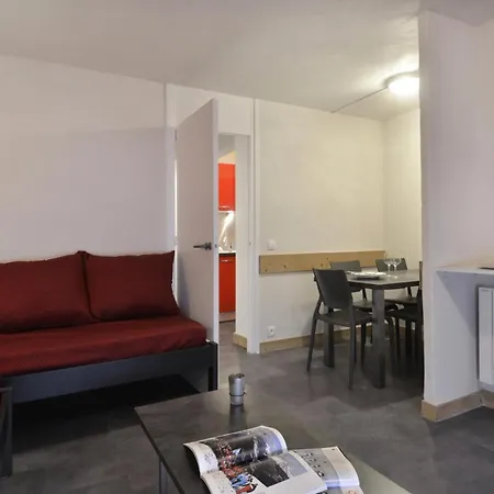 Saint Jacques A - 2 Pieces Pour 5 Personnes 89 *